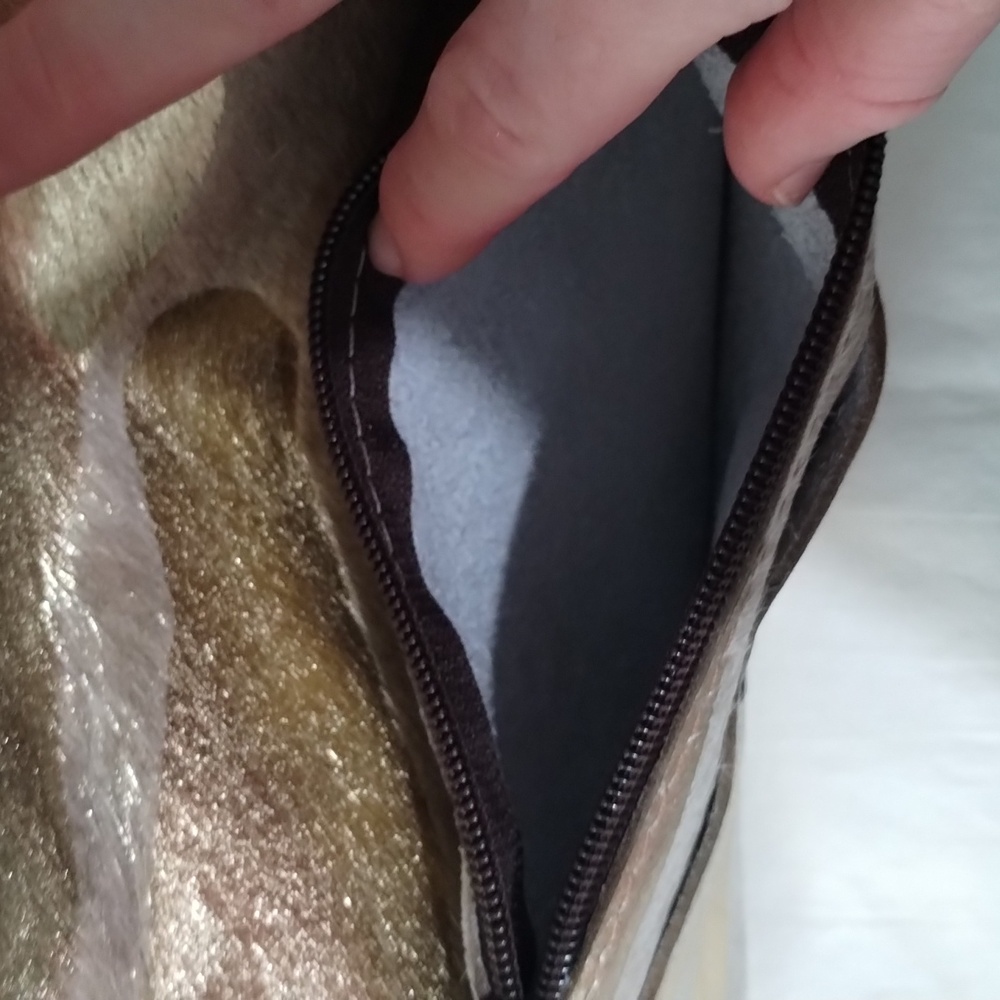 Keep it Gypsy metallic cowhide purse with Louis Vuitton detail on front - Picture 6 of 15
